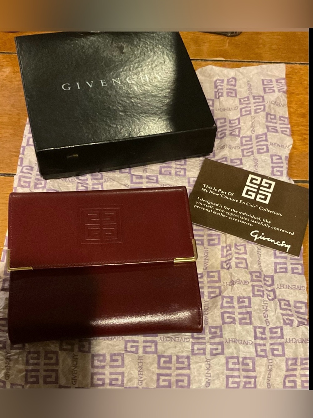 GIVENCHY FULL INCLUSION “4G” Kisslock Wallet UNUSED!!